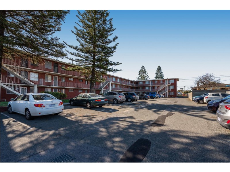 32/75 Phoenix Road, Spearwood WA 6163