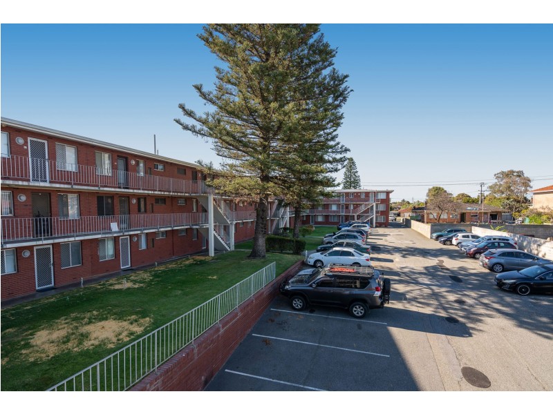 32/75 Phoenix Road, Spearwood WA 6163