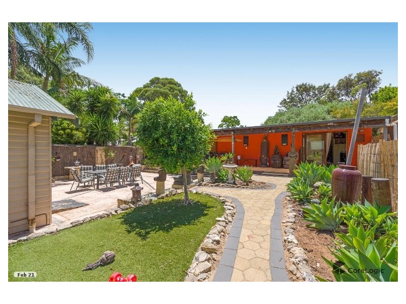 16 Ommanney Street, Hamilton Hill WA 6163