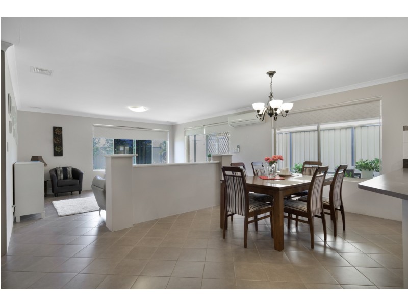 21 Still Meadow Turn, Meadow Springs WA 6210