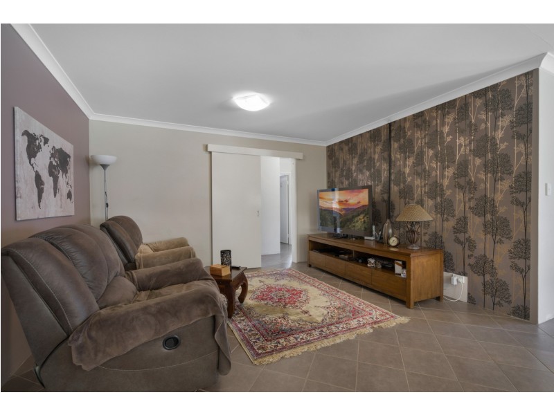 21 Still Meadow Turn, Meadow Springs WA 6210