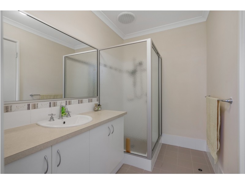 21 Still Meadow Turn, Meadow Springs WA 6210