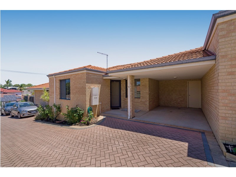 2/23 Glendower Way, Spearwood WA 6163