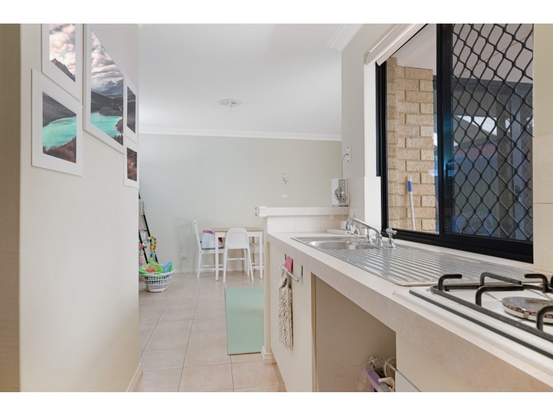 2/23 Glendower Way, Spearwood WA 6163