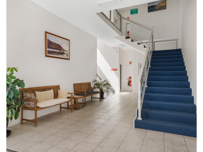 2/5 Rockingham Road, Hamilton Hill WA 6163