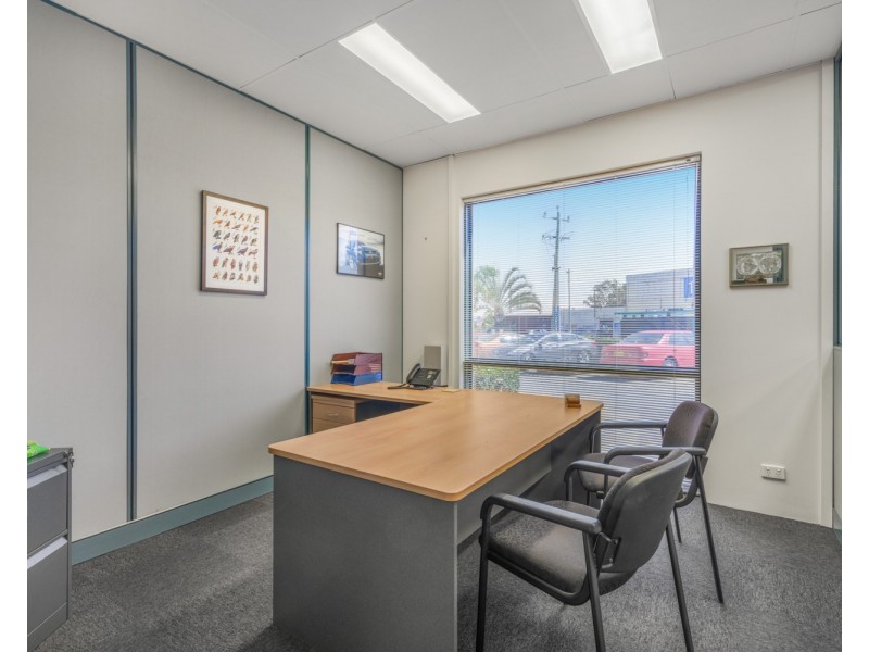 2/5 Rockingham Road, Hamilton Hill WA 6163