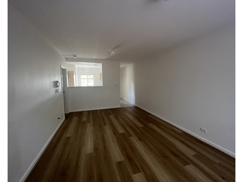unit 2/2 Gregory Way, Coolbellup WA 6163