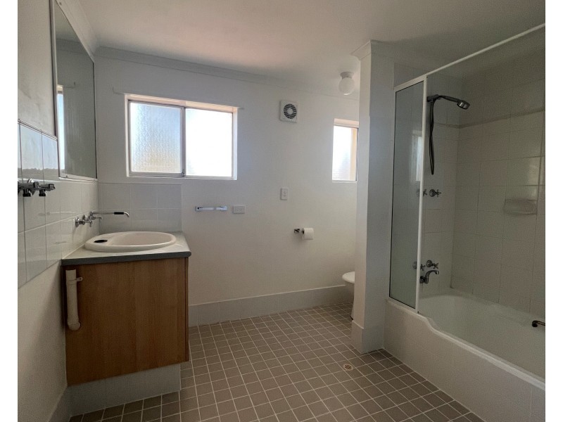 unit 2/2 Gregory Way, Coolbellup WA 6163