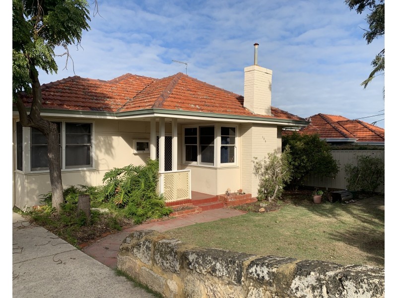 108 Cleopatra Street, Palmyra WA 6157