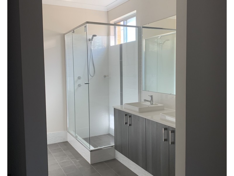 10 Tiliqua Crescent, Wandi WA 6167