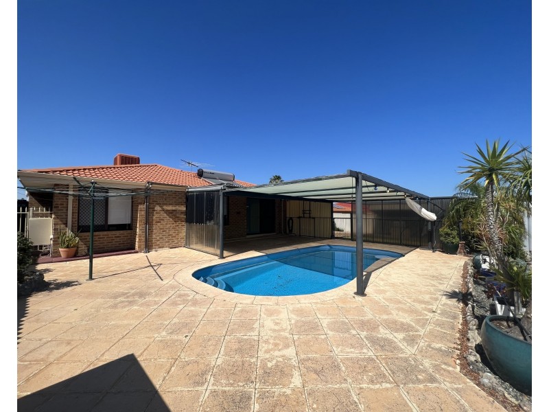 84 Barrington Street, Spearwood WA 6163
