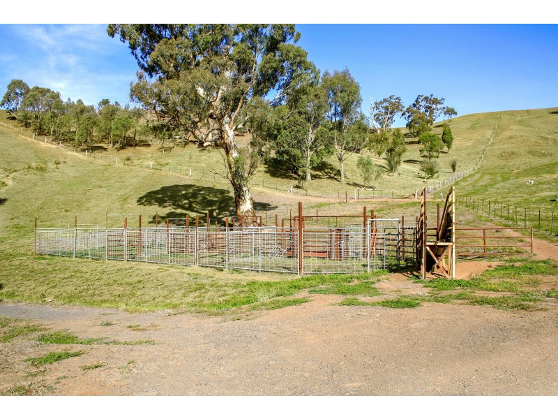 1942 Maroondah Hwy, Bonnie Doon VIC 3720