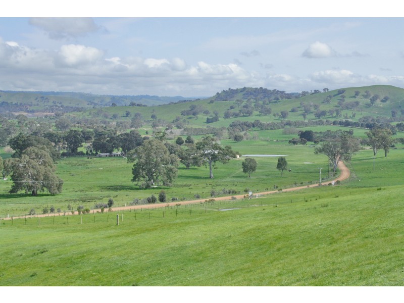 18 Nix Lane, Bonnie Doon VIC 3720