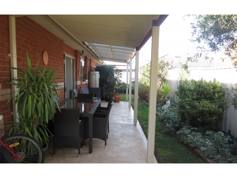 2/11 McDonald Street, Mansfield VIC 3722
