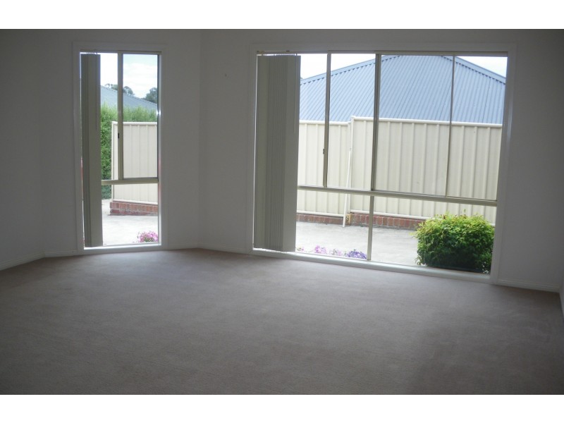 14b Cambridge Drive, Mansfield VIC 3722