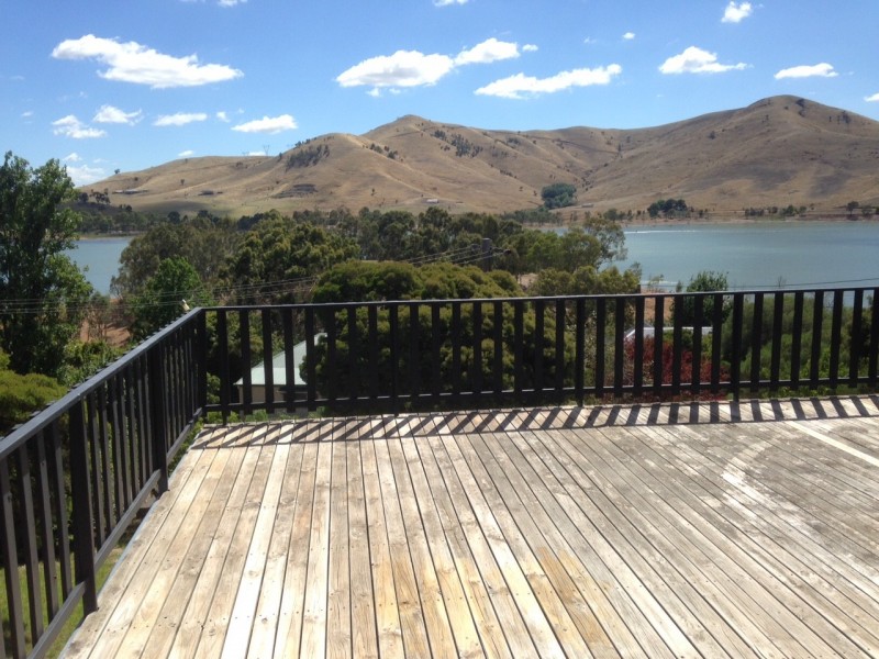 23 Dawn Crescent, Bonnie Doon VIC 3720