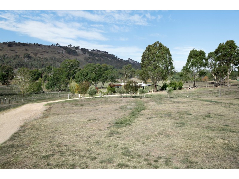 25 Merinda Way, Mansfield VIC 3722