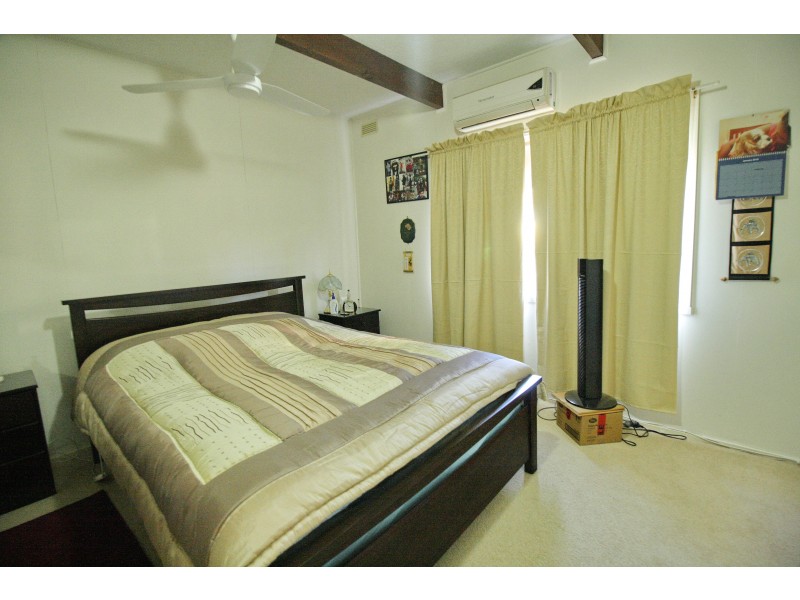 2 Young Street, Bonnie Doon VIC 3720