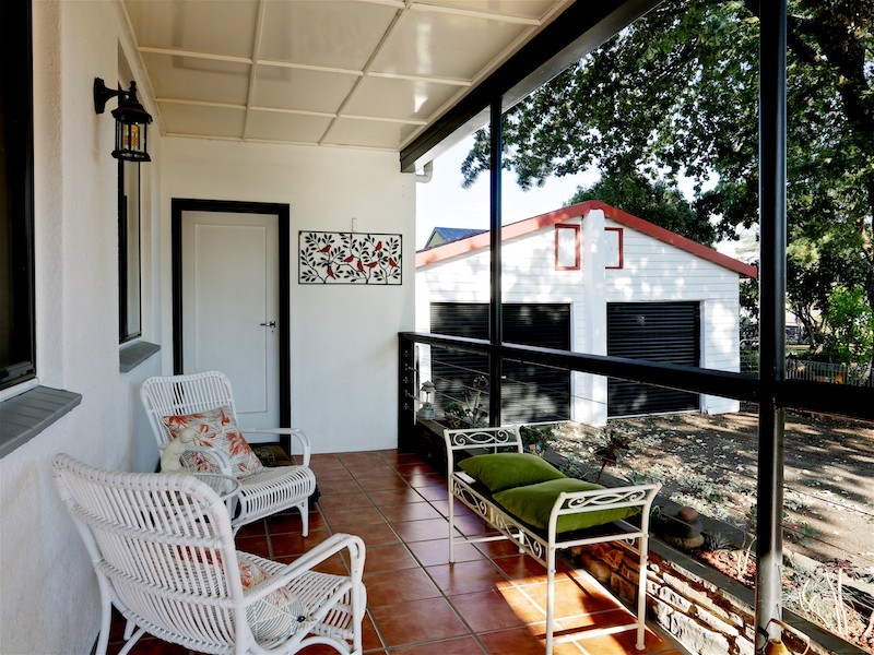 10-12 Adams Street, Mansfield VIC 3722