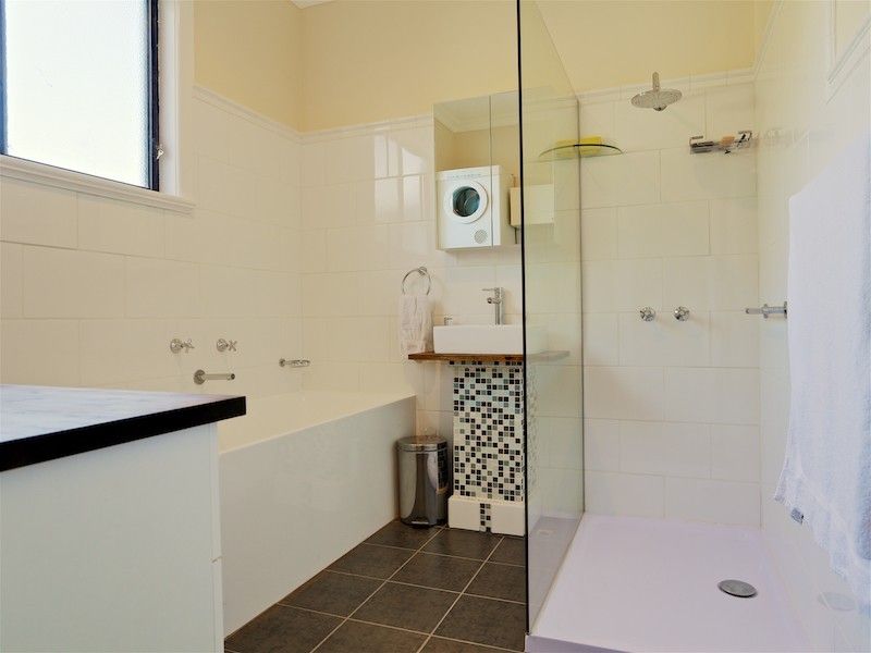 10-12 Adams Street, Mansfield VIC 3722