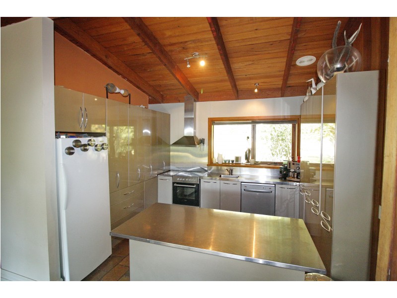 66 Highton Lane, Mansfield VIC 3722