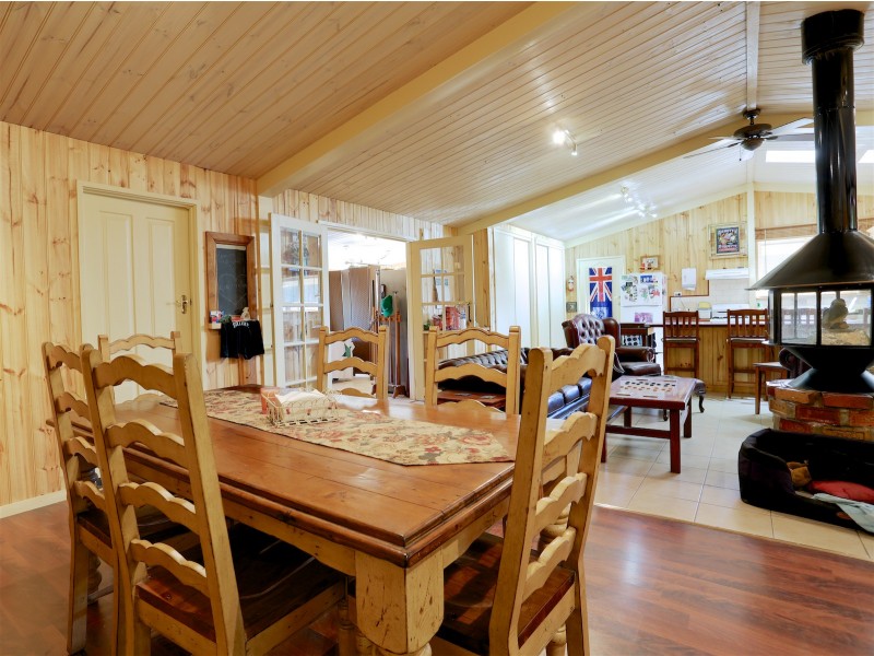 LAURA LODGE 1564 Maroondah Hwy, Bonnie Doon VIC 3720