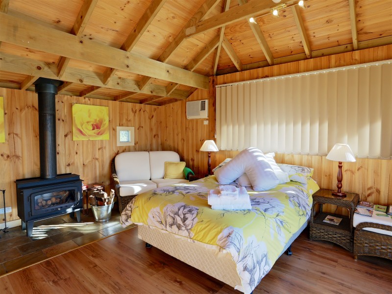 LAURA LODGE 1564 Maroondah Hwy, Bonnie Doon VIC 3720