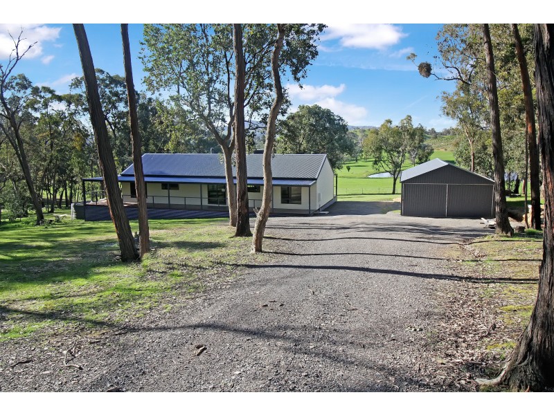 31 Bankers Rise, Mountain Bay VIC 3723