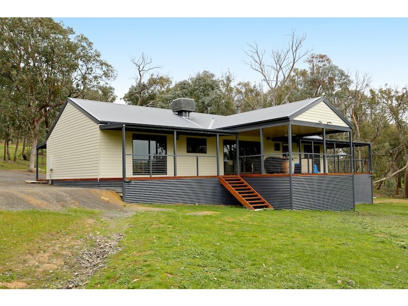 31 Bankers Rise, Mountain Bay VIC 3723