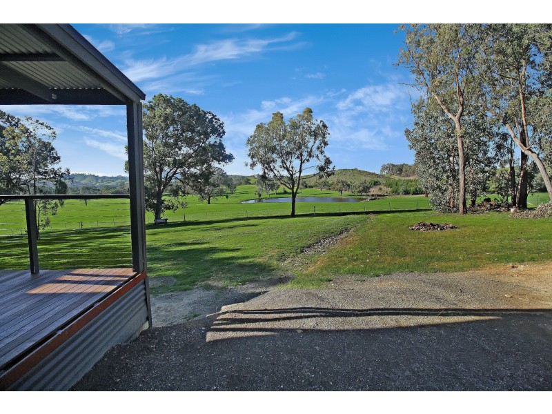 31 Bankers Rise, Mountain Bay VIC 3723