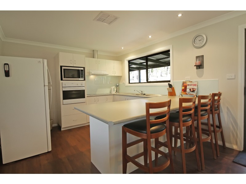 31 Bankers Rise, Mountain Bay VIC 3723