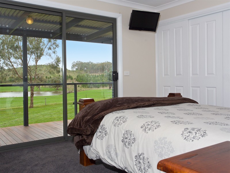 31 Bankers Rise, Mountain Bay VIC 3723