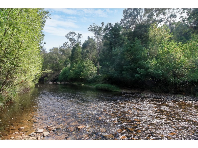 549 Howqua River Road, Howqua VIC 3723