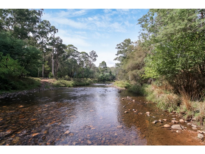549 Howqua River Road, Howqua VIC 3723