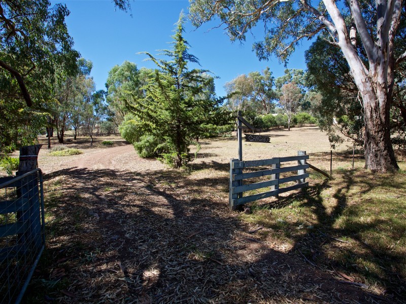 5 Hollams Road, Mansfield VIC 3722