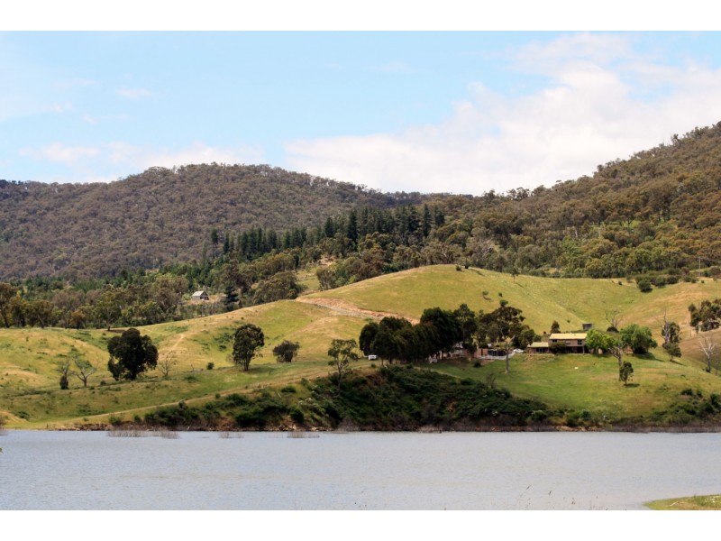 2110 Mansfield Woods Point Road, Mansfield VIC 3722