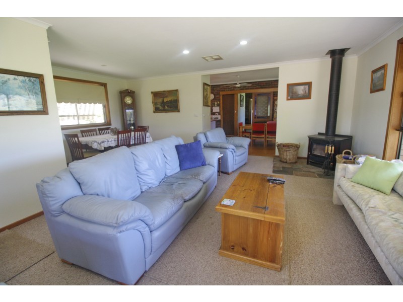 2110 Mansfield Woods Point Road, Mansfield VIC 3722