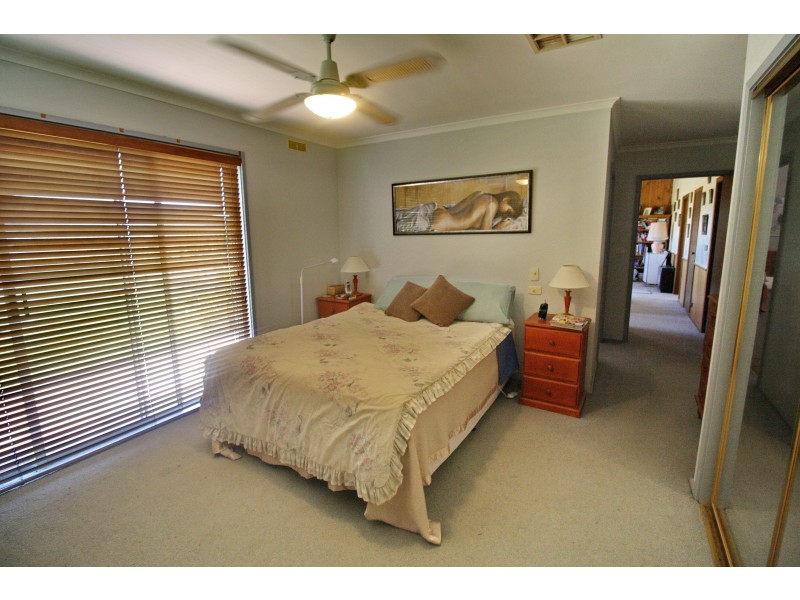 2110 Mansfield Woods Point Road, Mansfield VIC 3722