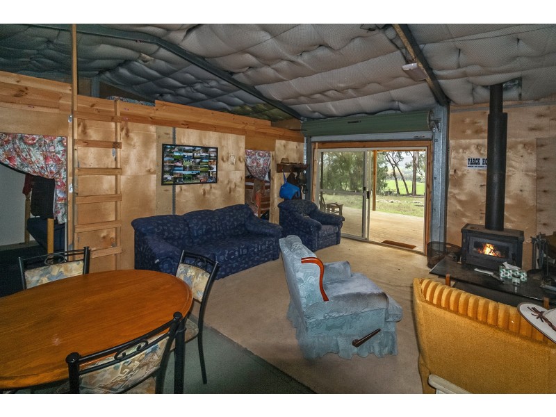 287 Police Track, Lima East VIC 3673