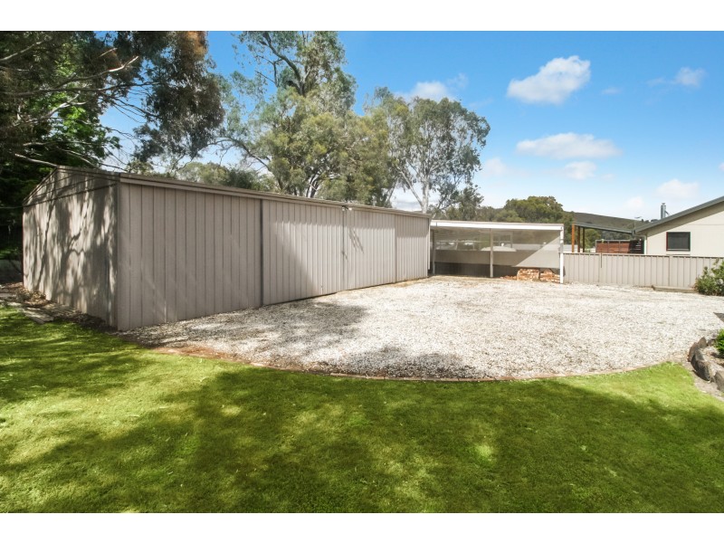 4 Chanro Court, Bonnie Doon VIC 3720