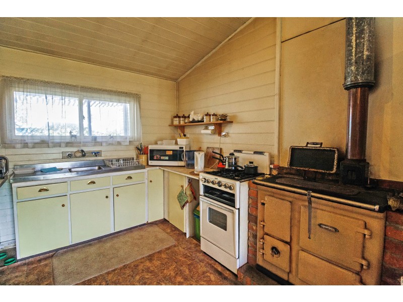 4918 Midland Highway, Mansfield VIC 3722