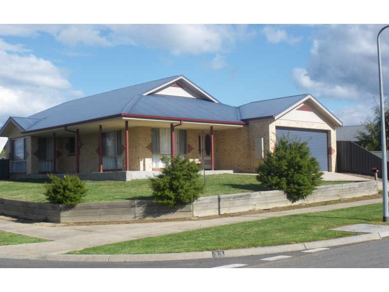 23 Stewart Street, Mansfield VIC 3722