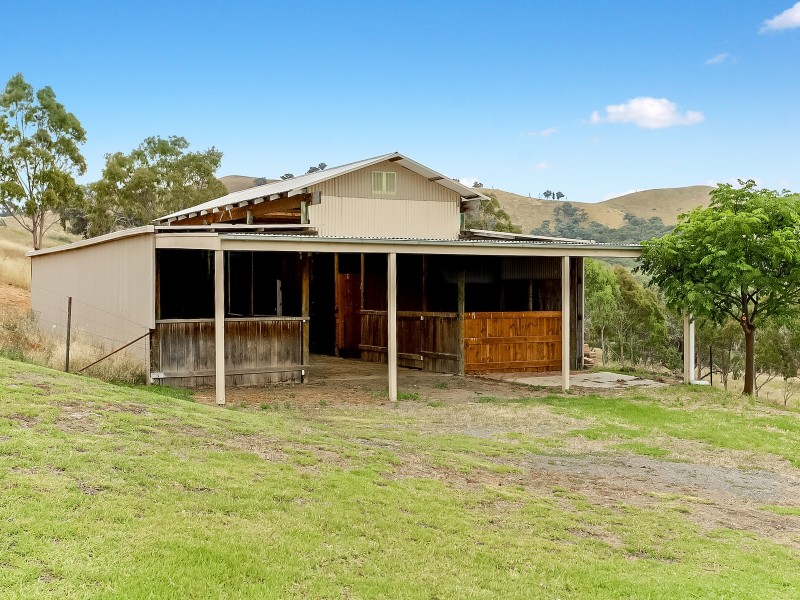 292 Ford Drive, Mansfield VIC 3722