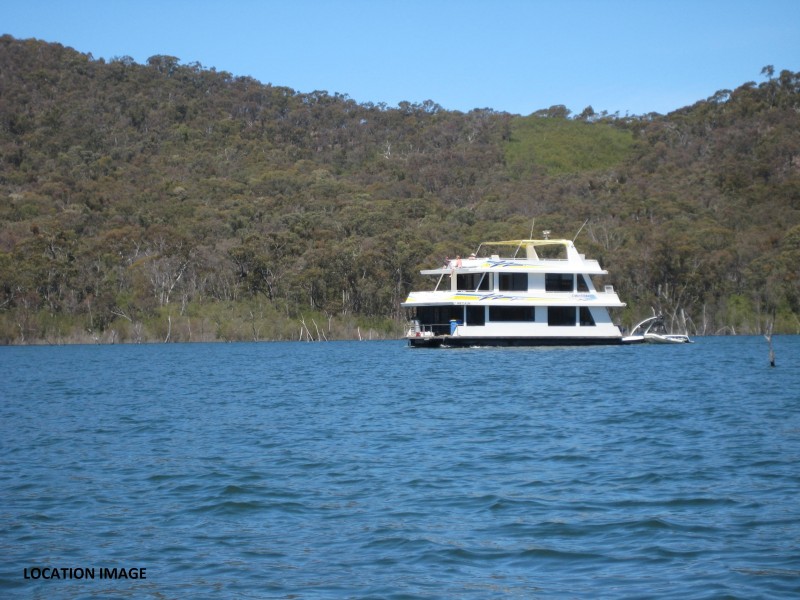 14 Lake Drive, Howqua Inlet VIC 3723