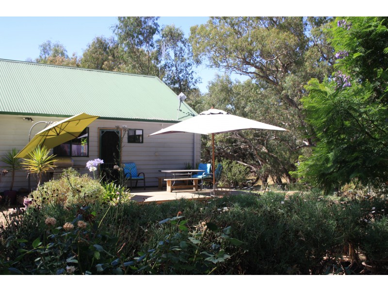 49 Arnot Street, Bonnie Doon VIC 3720