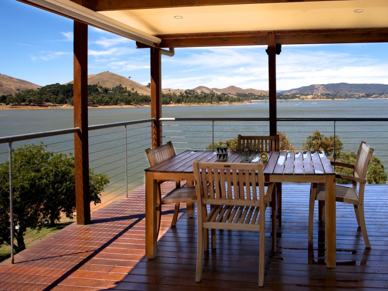 38 Dawn Crescent, Bonnie Doon VIC 3720