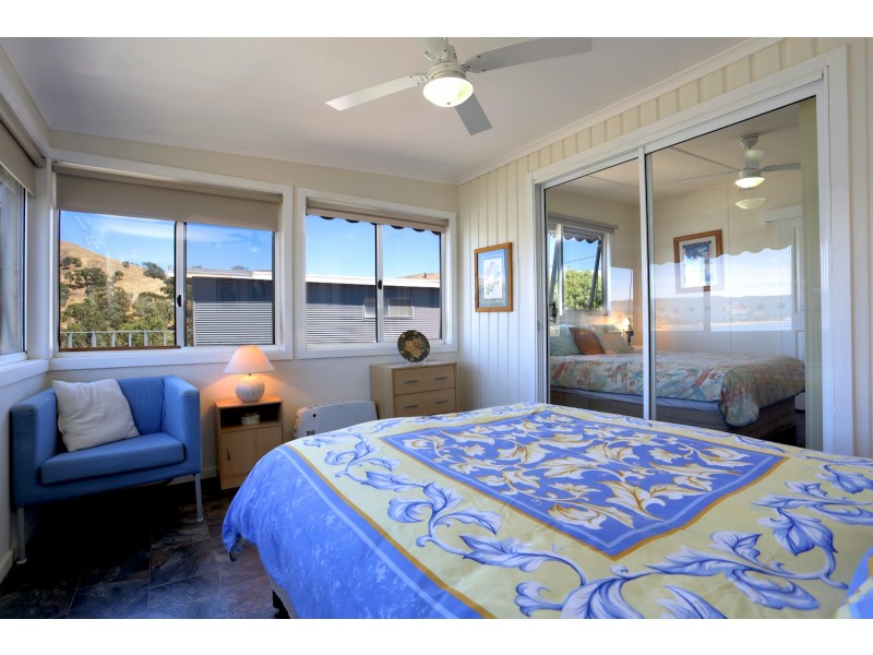 38 Dawn Crescent, Bonnie Doon VIC 3720