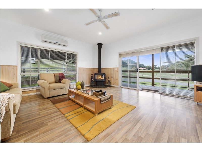 1 Old Tonga Rd, Mansfield VIC 3722