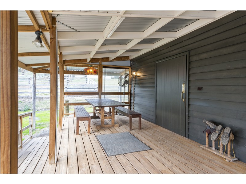 1 Old Tonga Rd, Mansfield VIC 3722