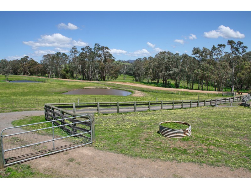 1 Old Tonga Rd, Mansfield VIC 3722